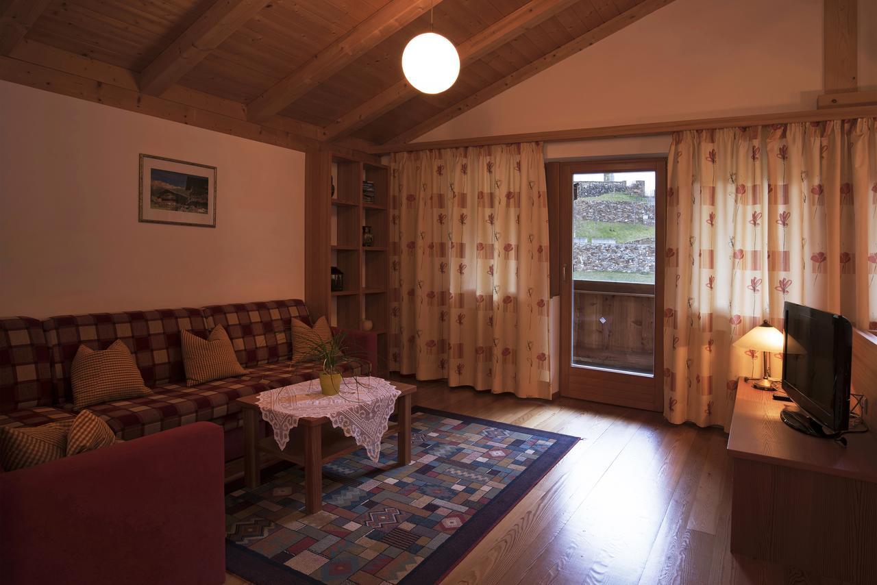 Hotel Arnstein Santa Gertrude Екстер'єр фото
